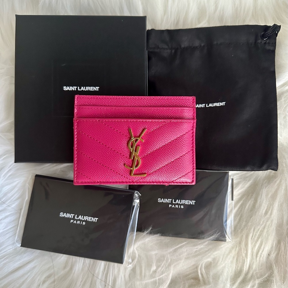 YSL SAINT LAURENT CASSANDRE MATELASSÉ CARD CASE